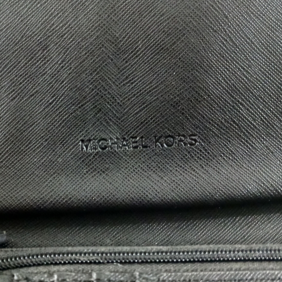 Michael Kors Black Sparkly Phone Wallet Wristlet - Picture 8 of 14